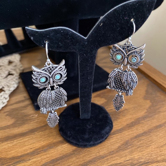 LUCKY BRAND OWL EARRINGS. NEW . NEVER WORE THEM 🦉🦉🦉❤️ - Picture 1 of 4